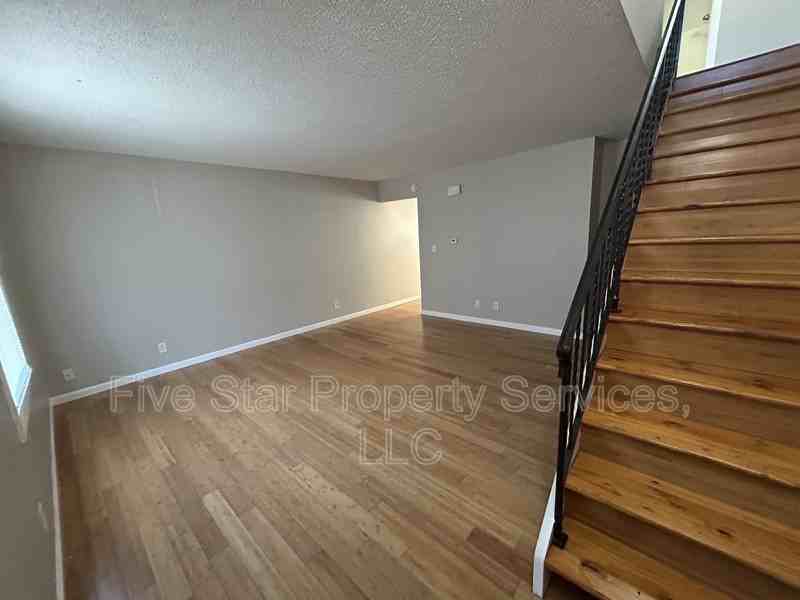 110 W Lake Shore Dr #20 - Photo 2 of 17