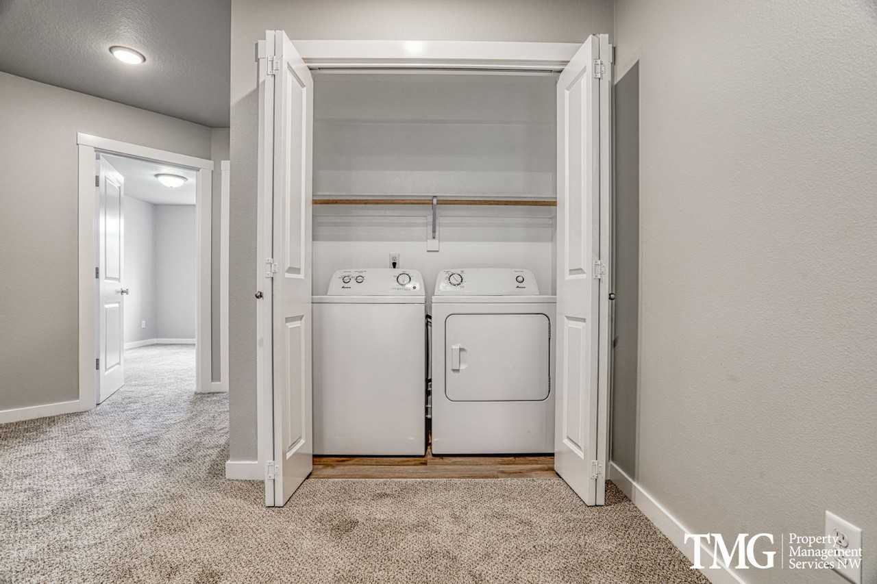 Logan Place Village II - Photo 4 of 9