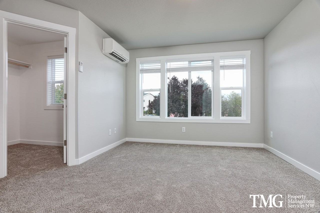 Logan Place Village II - Photo 7 of 9