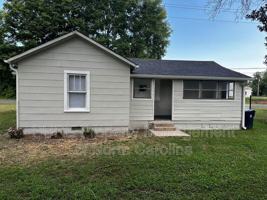 featured image of 204 Moore Dr