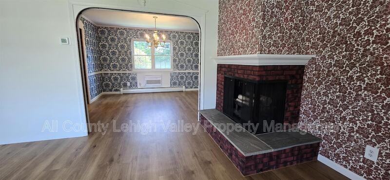 7102 Linden Rd - Photo 6 of 12