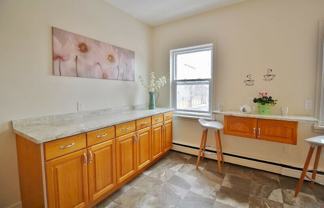 21 Queenston Street #Apt ! - Photo 1 of 1
