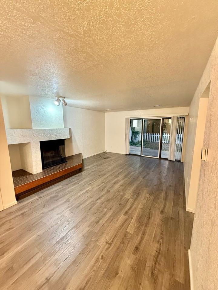 Evergreen Apartments - Photo 2 of 21