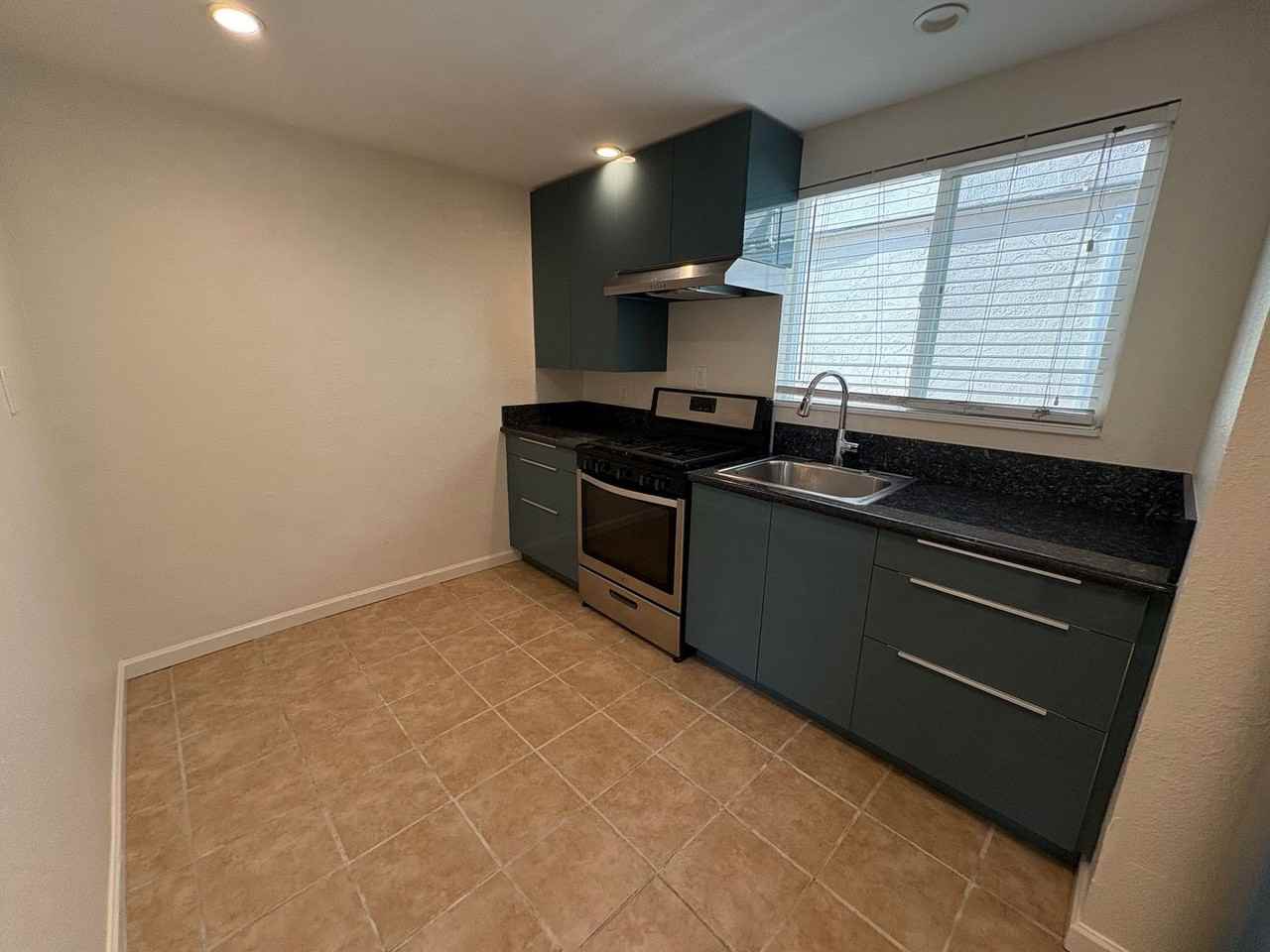 3503 Del Rey St #6 - Photo 6 of 16