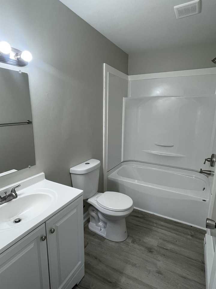 11569 Progress Lane- Unit A - Photo 3 of 7