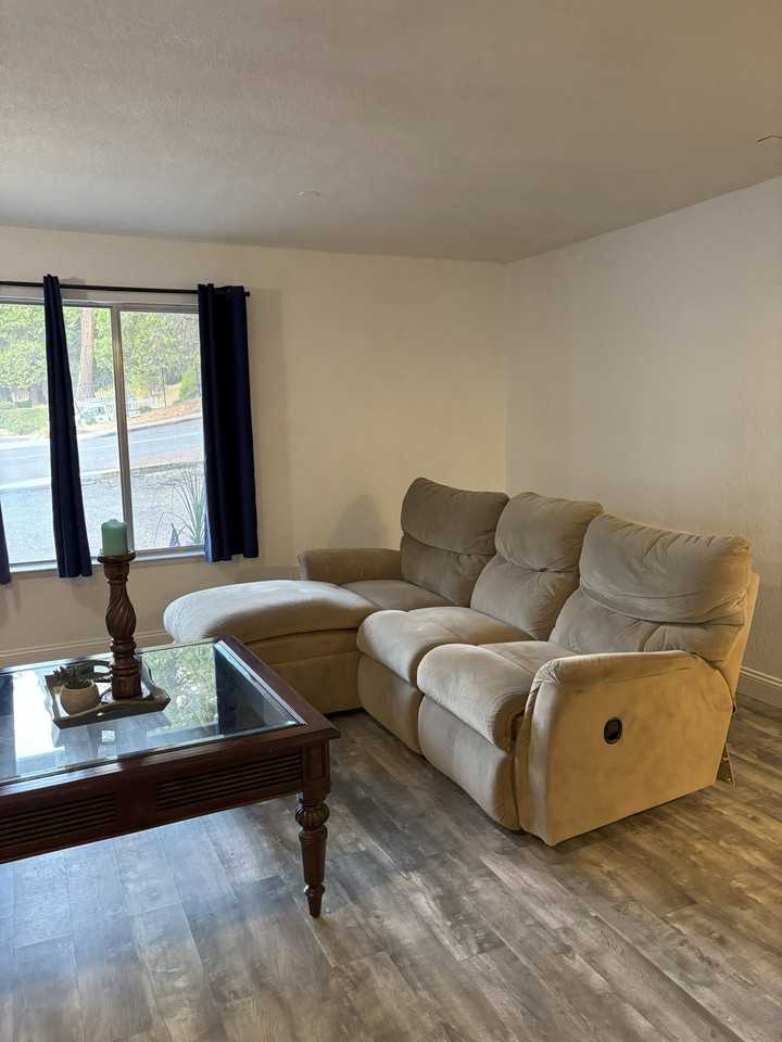 526 Mill St - Photo 2 of 30