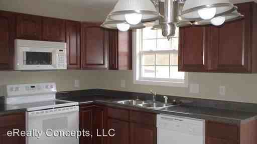 142 Cornerstone Cir - Photo 2 of 10