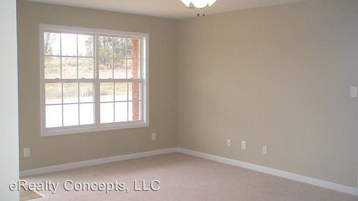 142 Cornerstone Cir - Photo 3 of 10