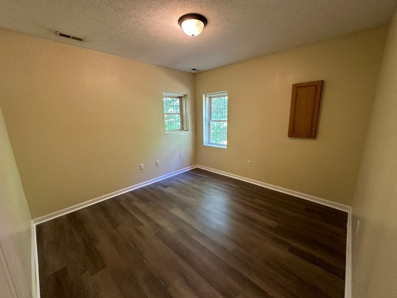 5698 Colonial Hwy - Photo 5 of 11