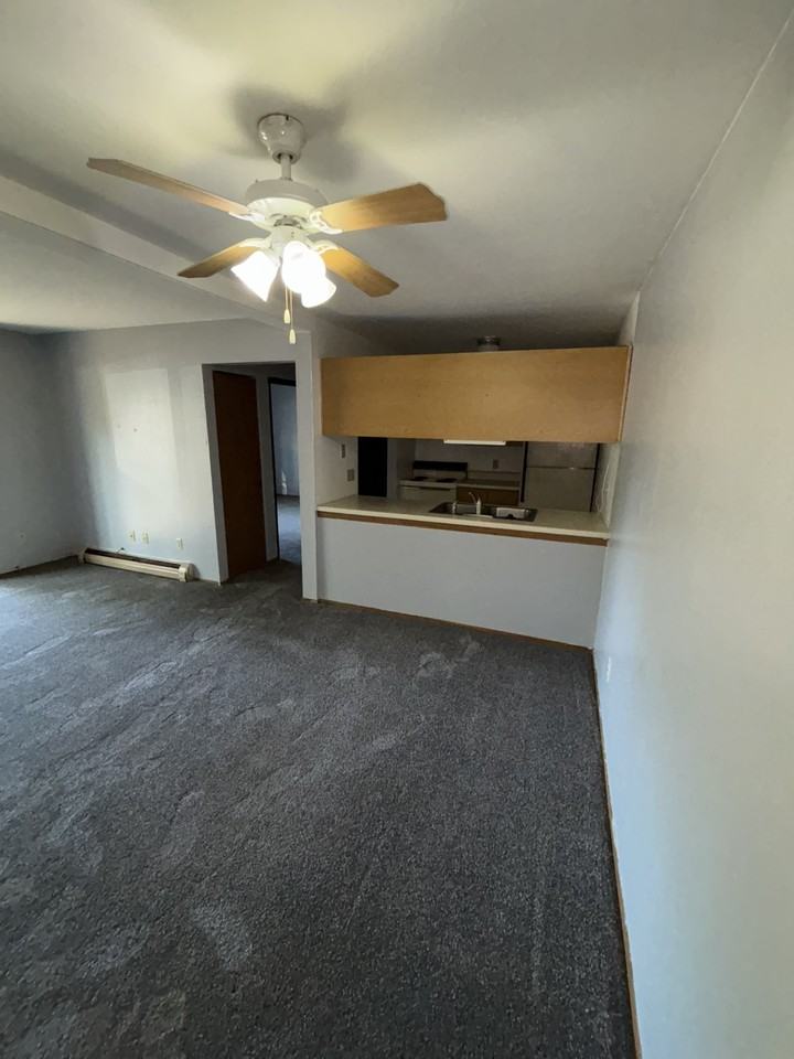 400 South Clay Street 2019 - Photo 6 of 44