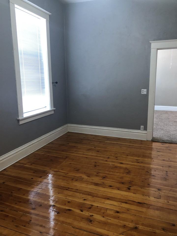 Jono Crossing LLC - Photo 6 of 15