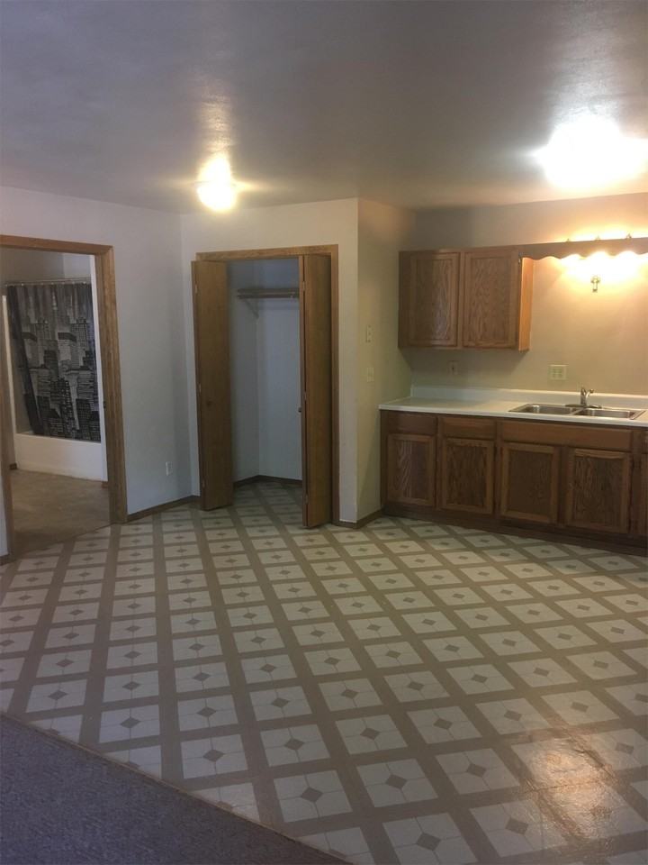 534 West Main Street - Photo 2 of 12