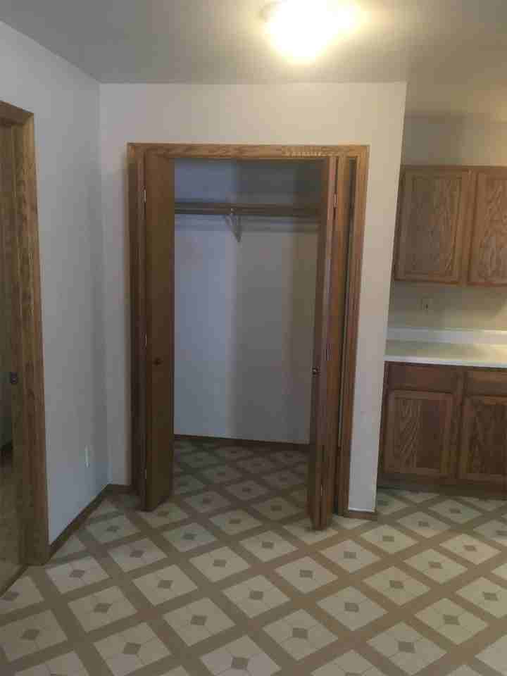 534 West Main Street - Photo 4 of 12