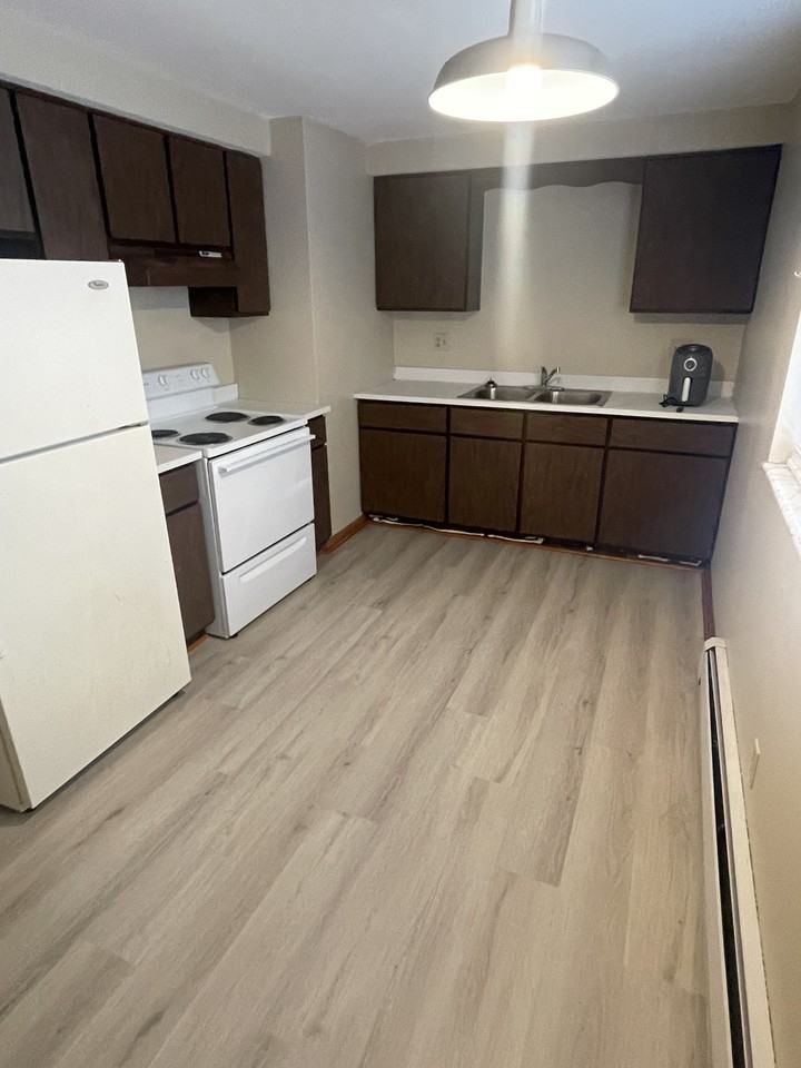 1314 Stevenson Road - Photo 3 of 8