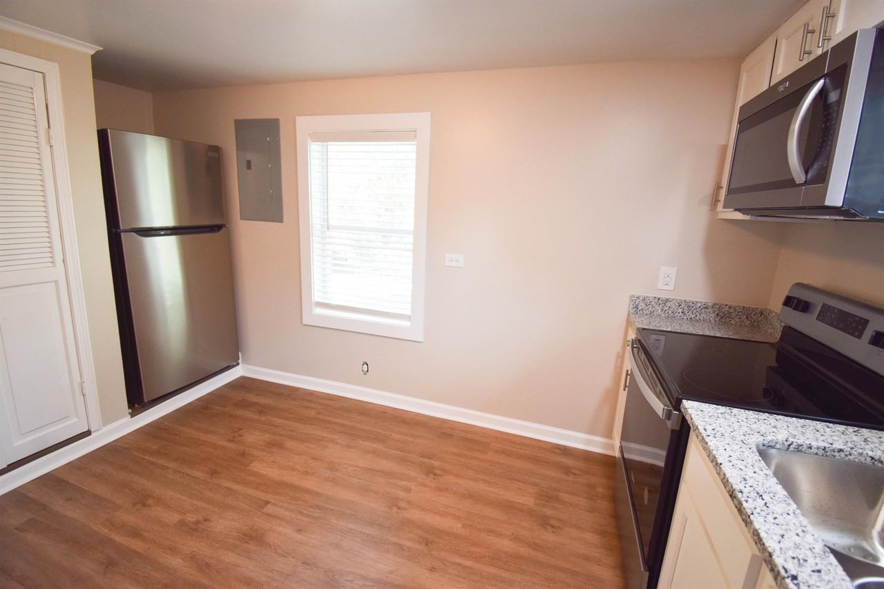 5816 Robinson Street - Photo 3 of 9