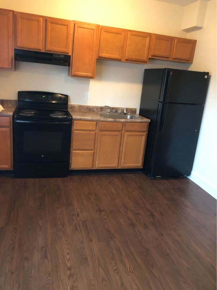 201 Aqueduct Drive - Photo 3 of 13