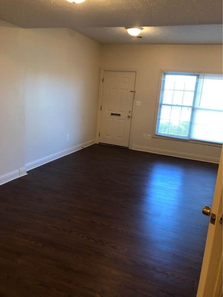 201 Aqueduct Drive - Photo 6 of 13