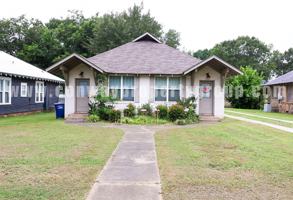 featured image of 1933 College Ave