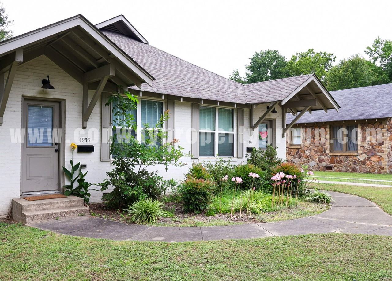 1933 College Ave. - Photo 2 of 14