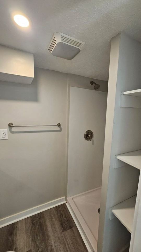 7533 S 22nd St - Photo 4 of 13