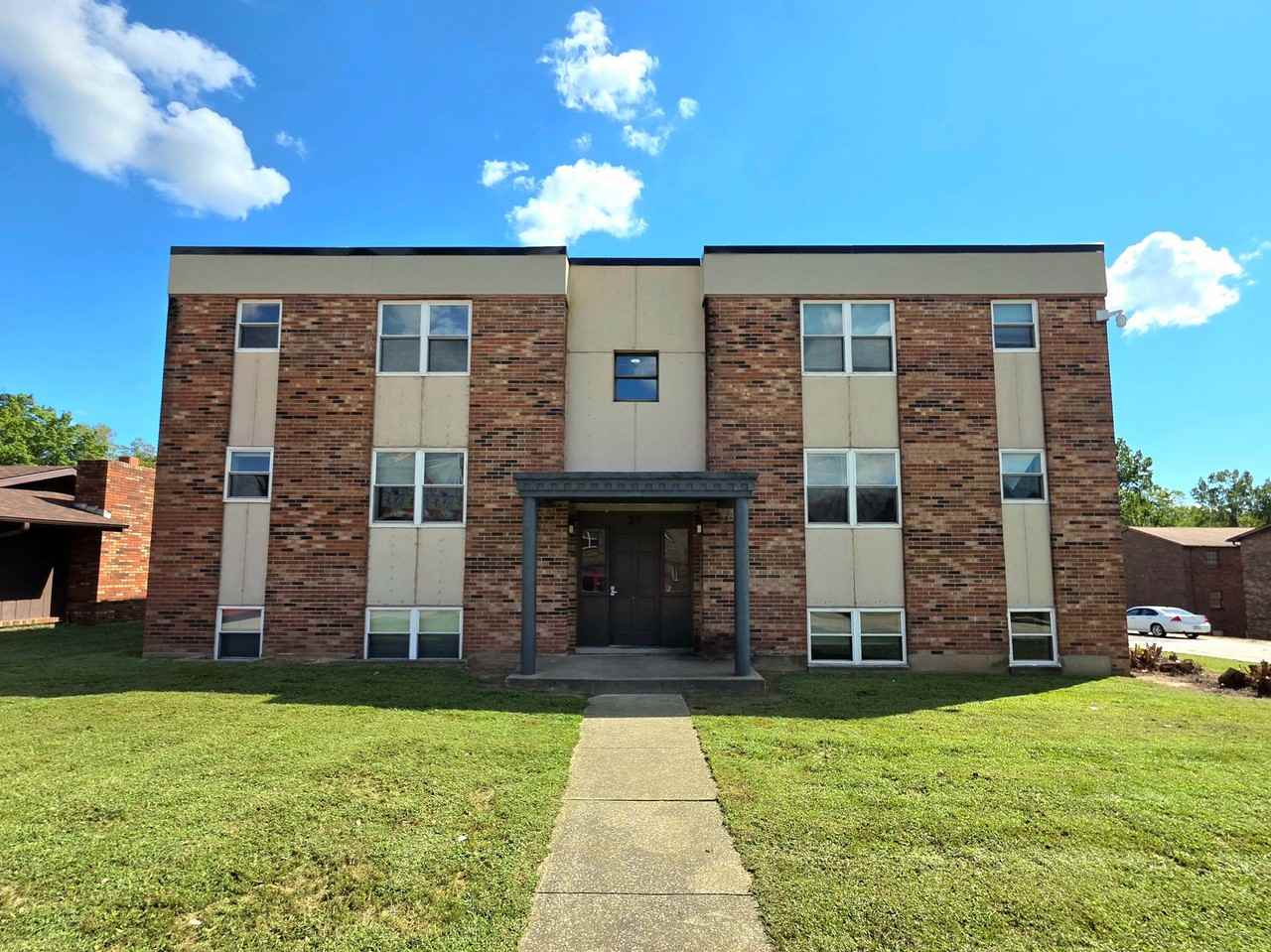 25 Village Drive - Photo 2 of 4