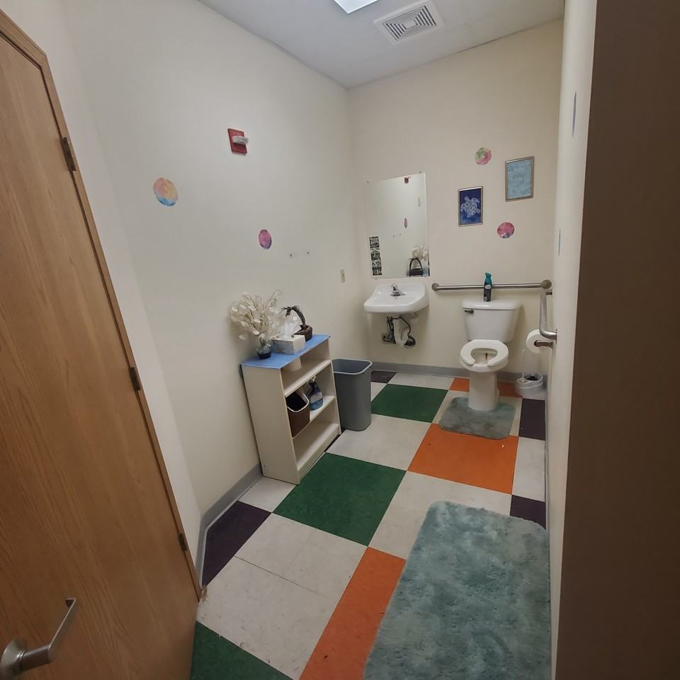 431 Water Street - Photo 5 of 10