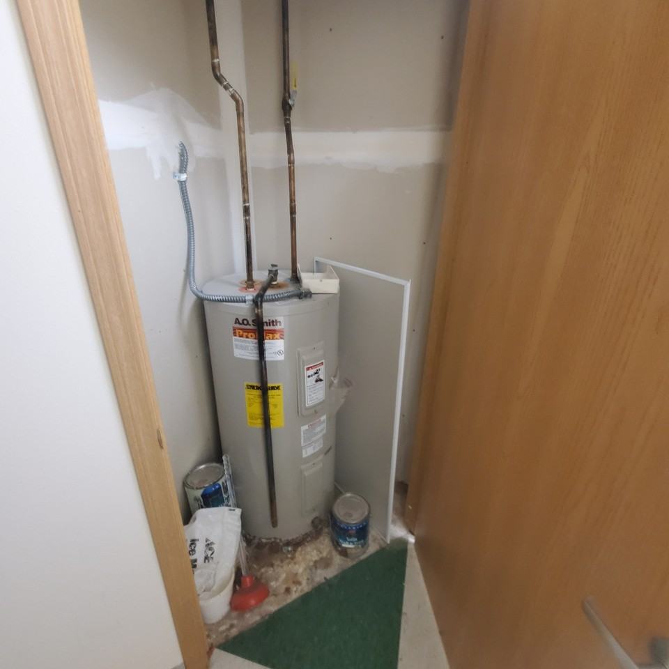 431 Water Street - Photo 6 of 10