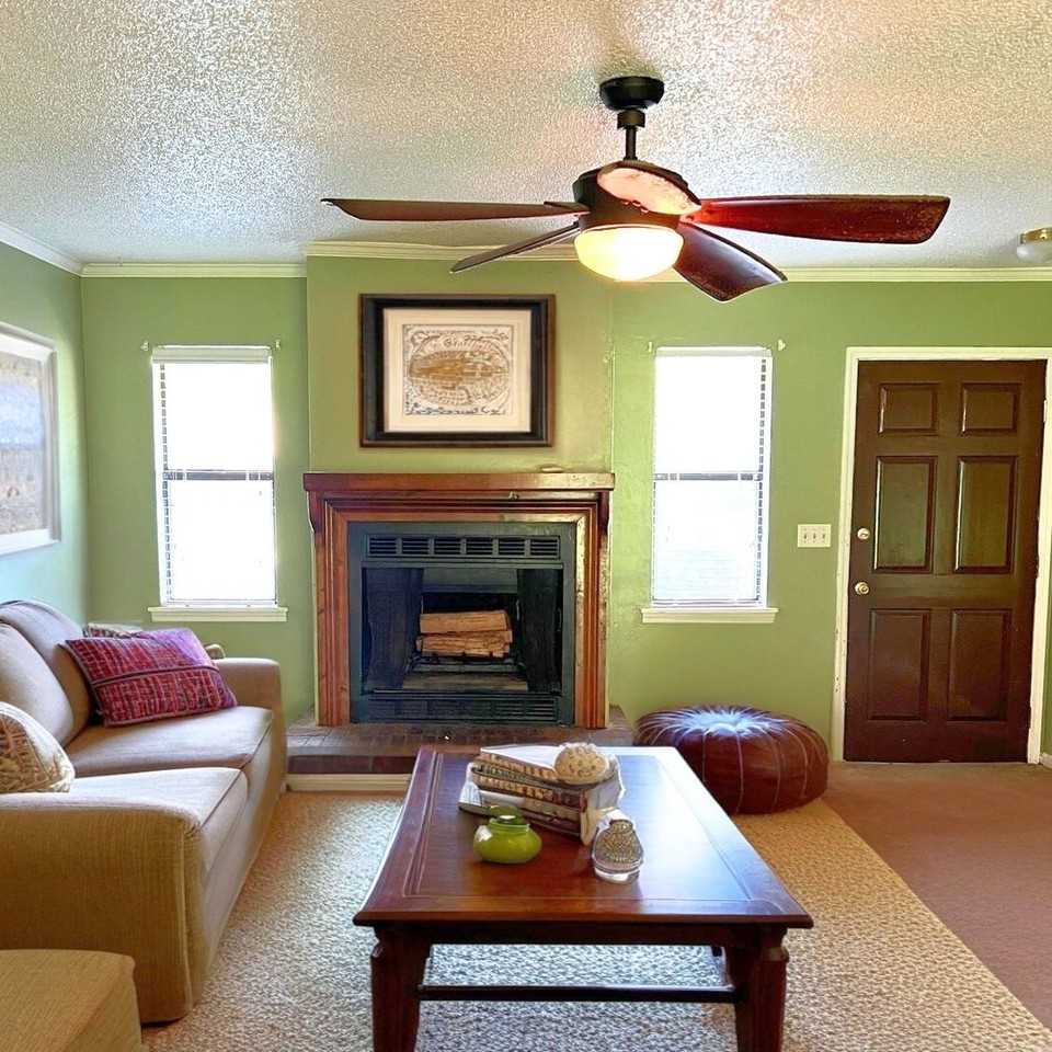 233 Ridge Rd - Photo 4 of 18