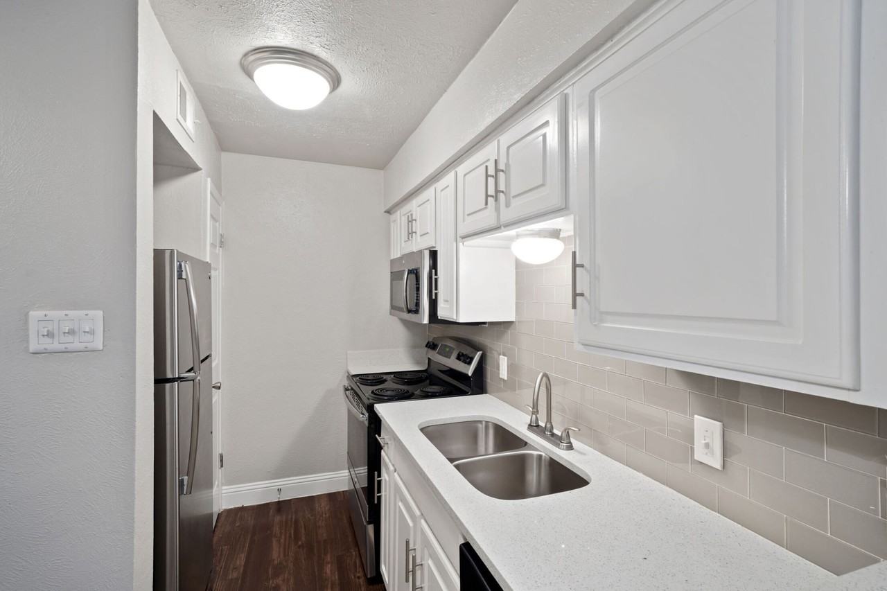 Stone Canyon Rd & N Central Expy #3120 - Photo 6 of 26