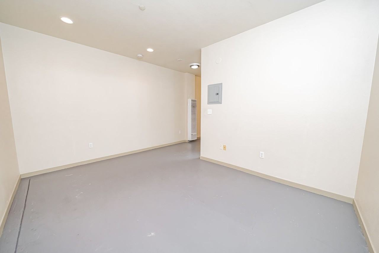 Boathouse Lofts - Photo 7 of 36