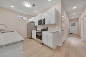 featured image of 105 E Ensey St