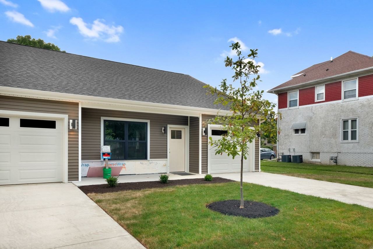 105 East Ensey Street - Photo 3 of 23