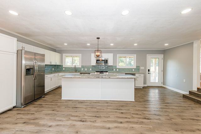 S76W19414 Prospect Dr #1 - Photo 3 of 32