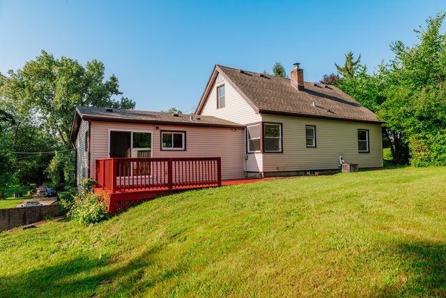 S76W19414 Prospect Dr #1 - Photo 6 of 32