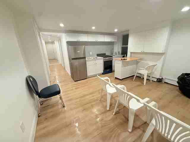 20 Long St #2 - Photo 6 of 7