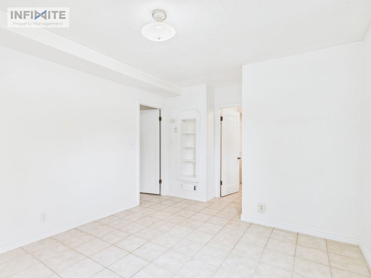 903 West Curtiss Street - Photo 7 of 10