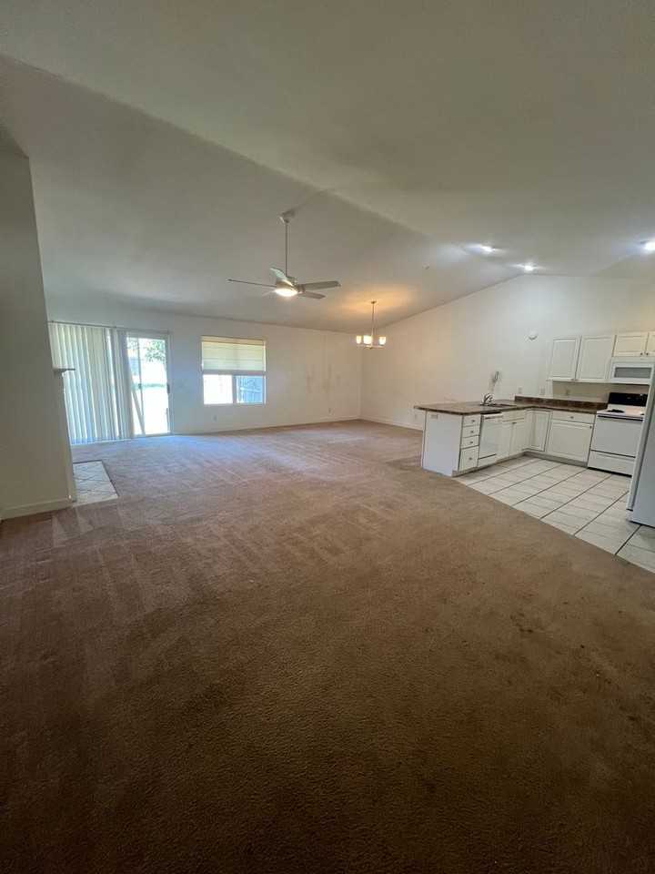 4403 Harvard Dr - Photo 4 of 14