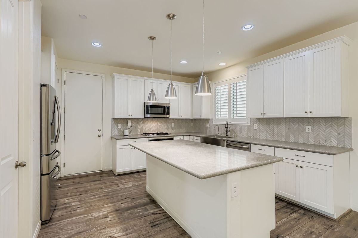 340 Mezzaforte St - Photo 4 of 24