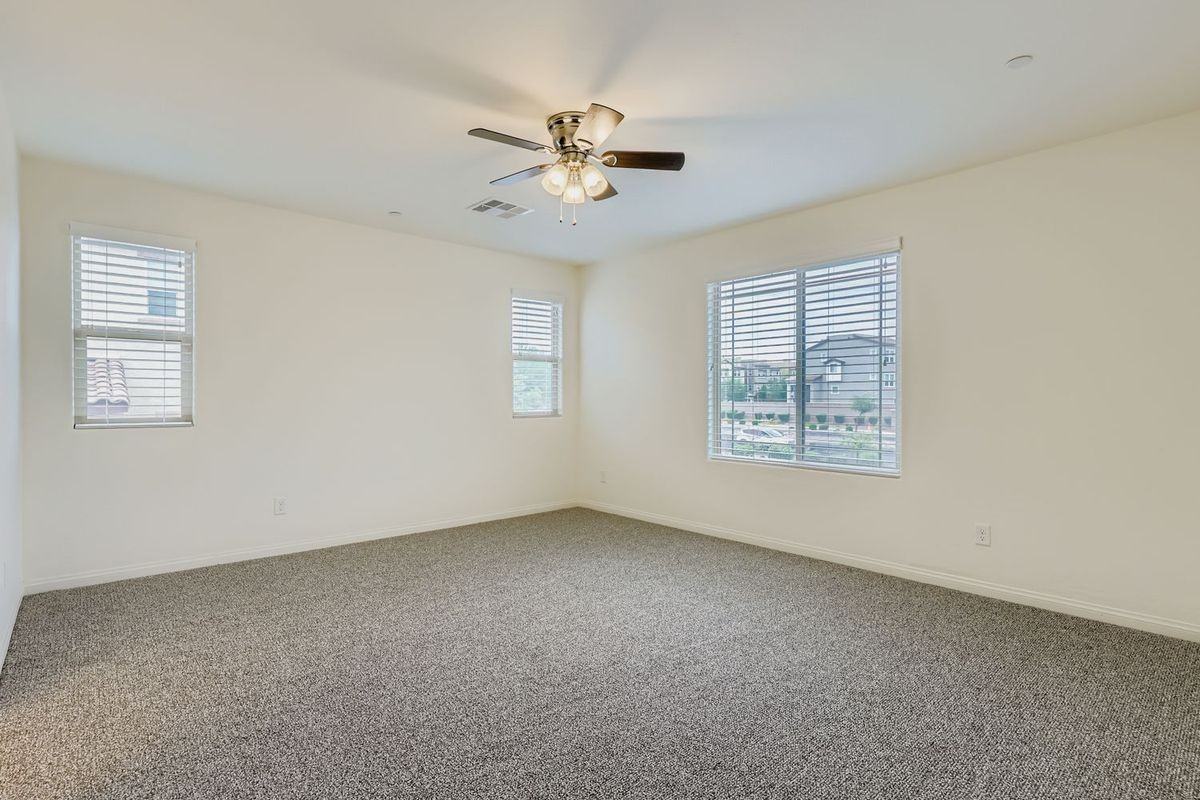 340 Mezzaforte St - Photo 5 of 24