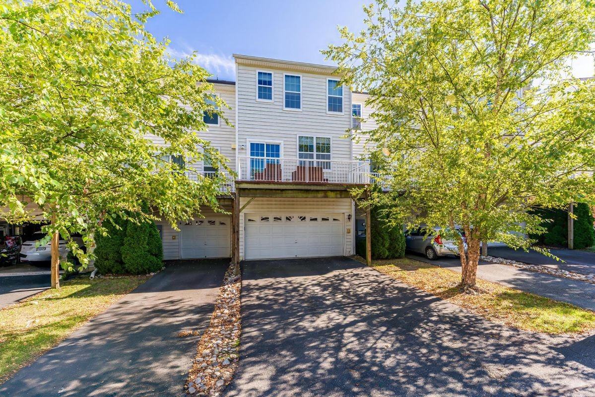 43190 Loudoun Reserve Dr - Photo 2 of 13