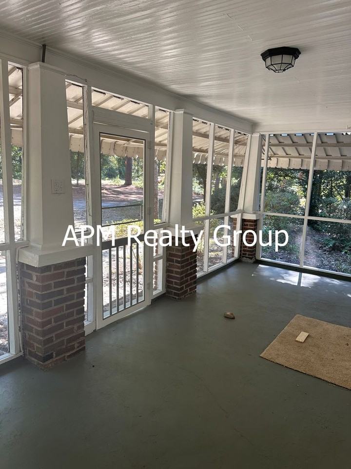 5841 Spring Ct - Photo 2 of 15