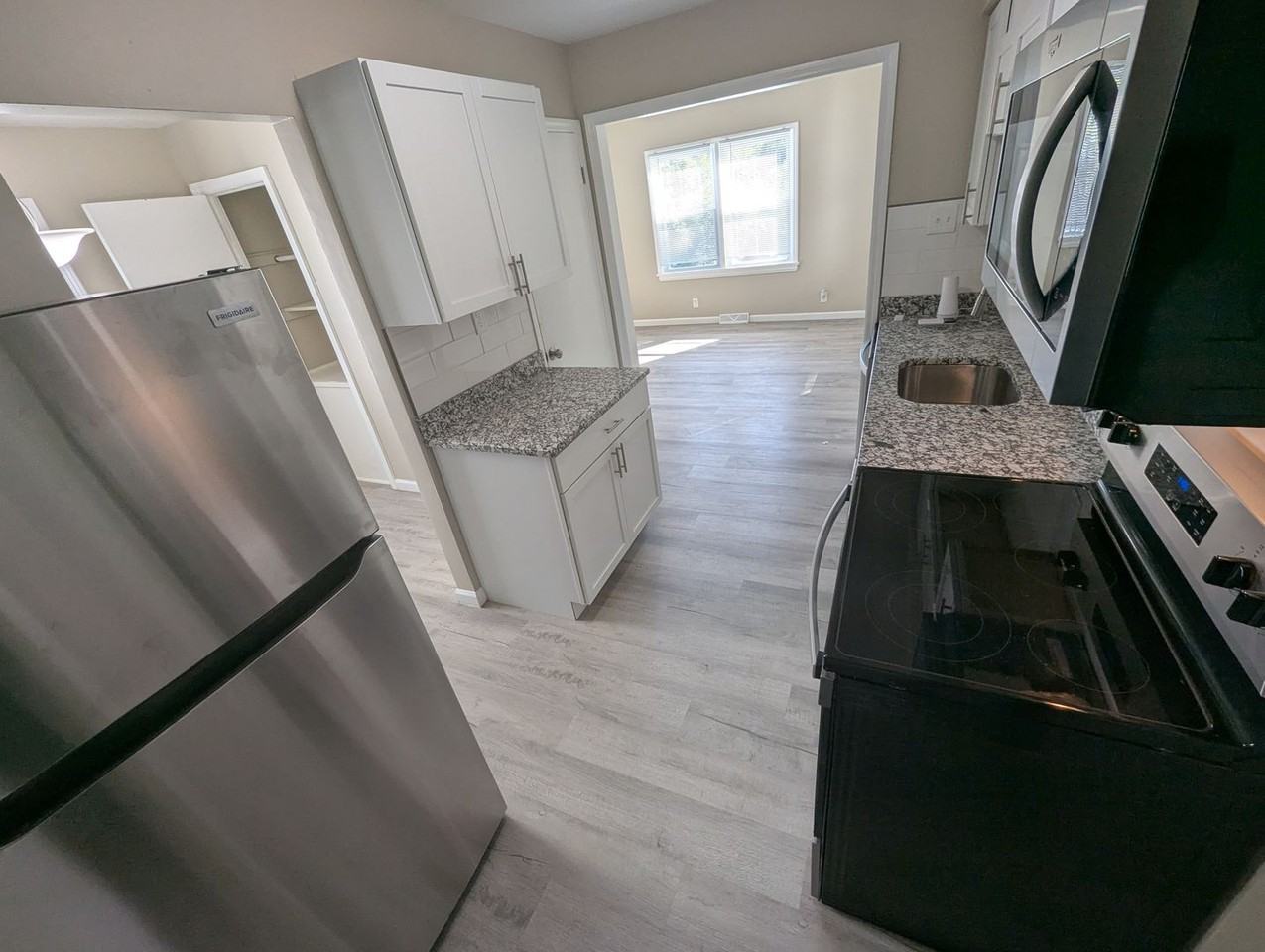 9920 Northgate Dr - Photo 2 of 22