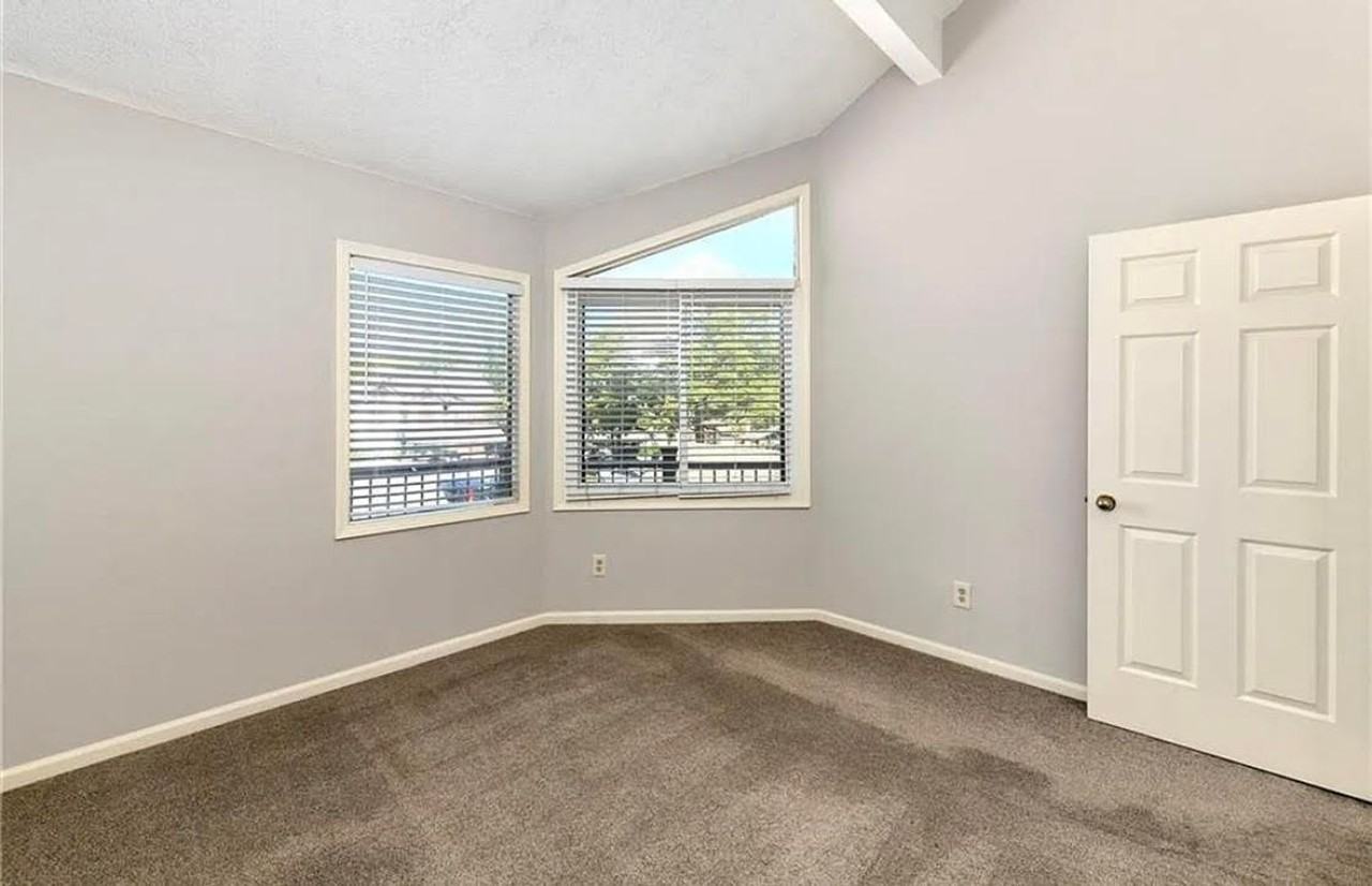 4831 Horton St - Photo 3 of 23