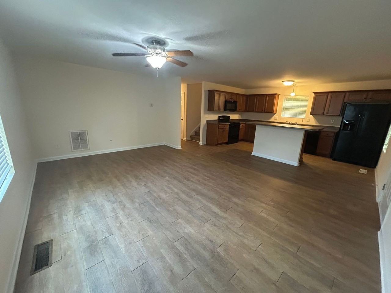 157 Strickland Ave - Photo 2 of 24