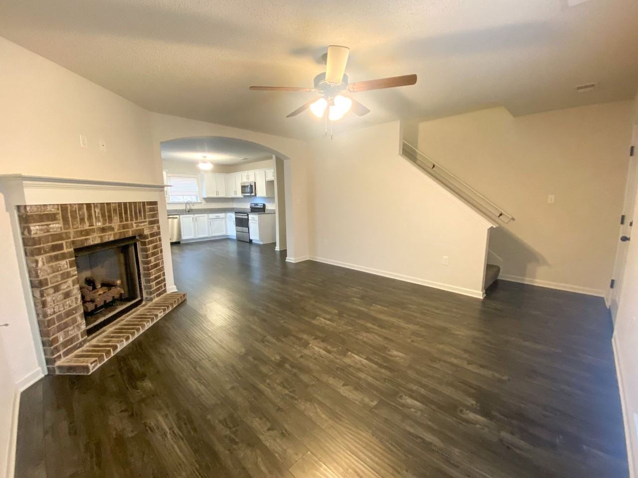 70 Nicholas Drive - Photo 3 of 23