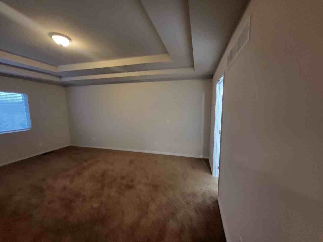 327 Hidden Riv E - Photo 4 of 41