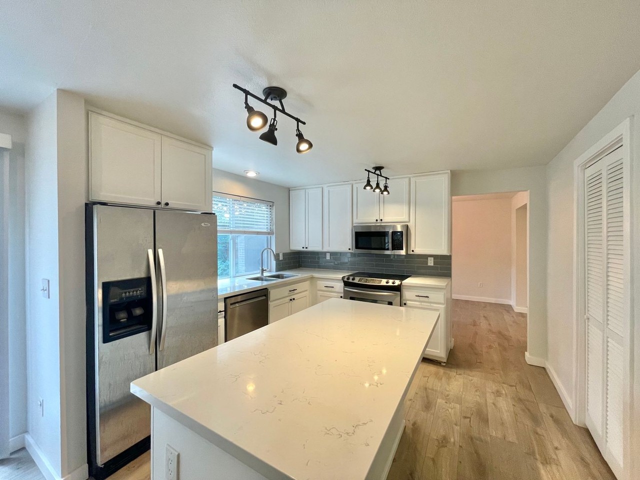 13402 79th Pl Ne - Photo 7 of 24