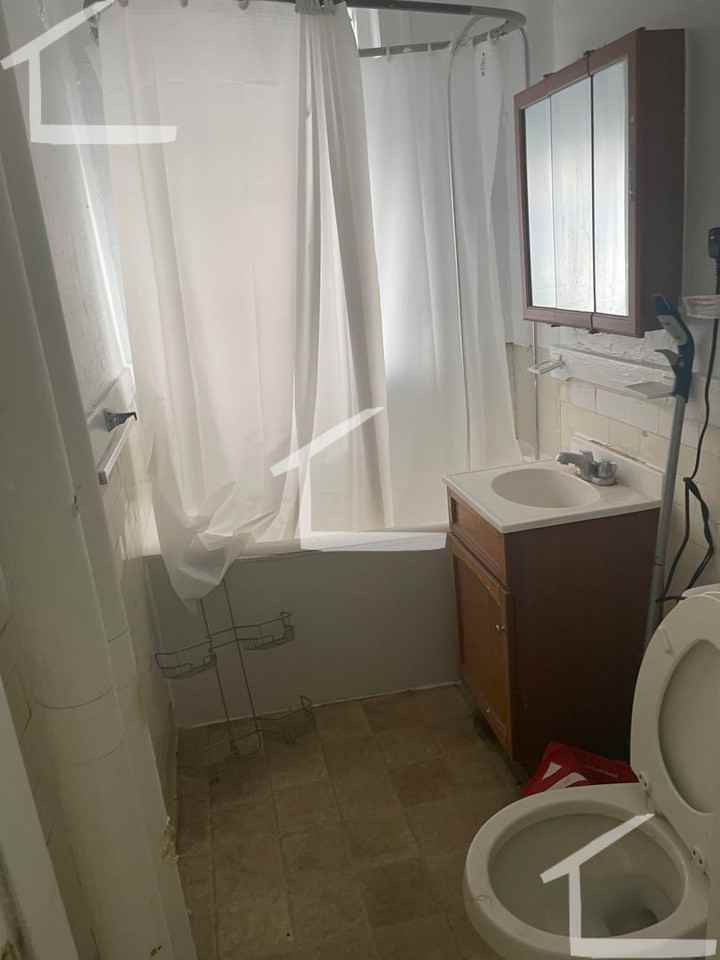 1171 Boylston St - Photo 5 of 7