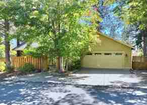 1279 Nw Vicksburg Ave - Photo 1 of 1