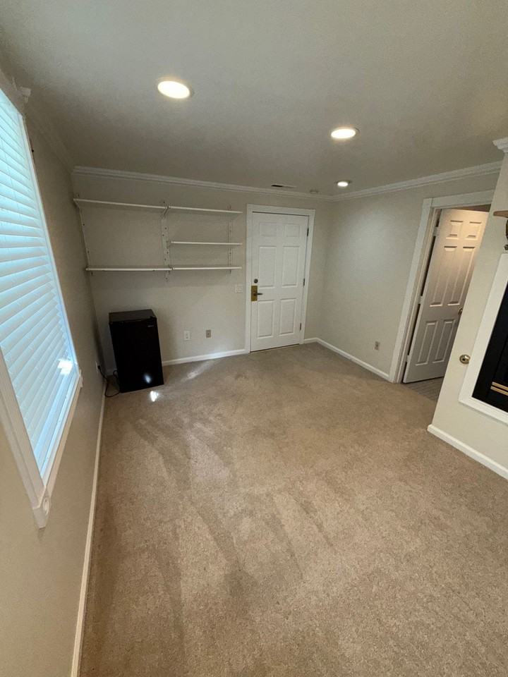 Charnbern Inn - Photo 4 of 25